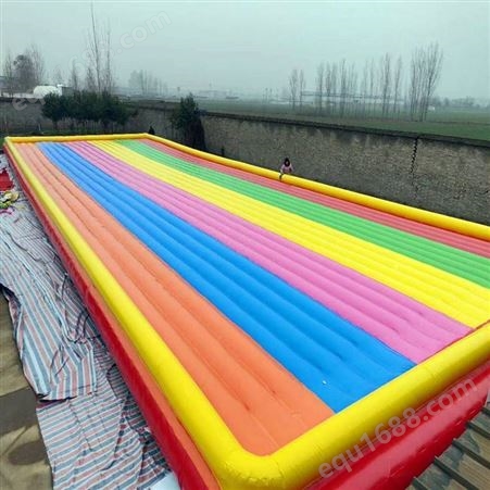 供应运动场垫子充气舞台气垫 PVC材质彩虹桥防护气垫
